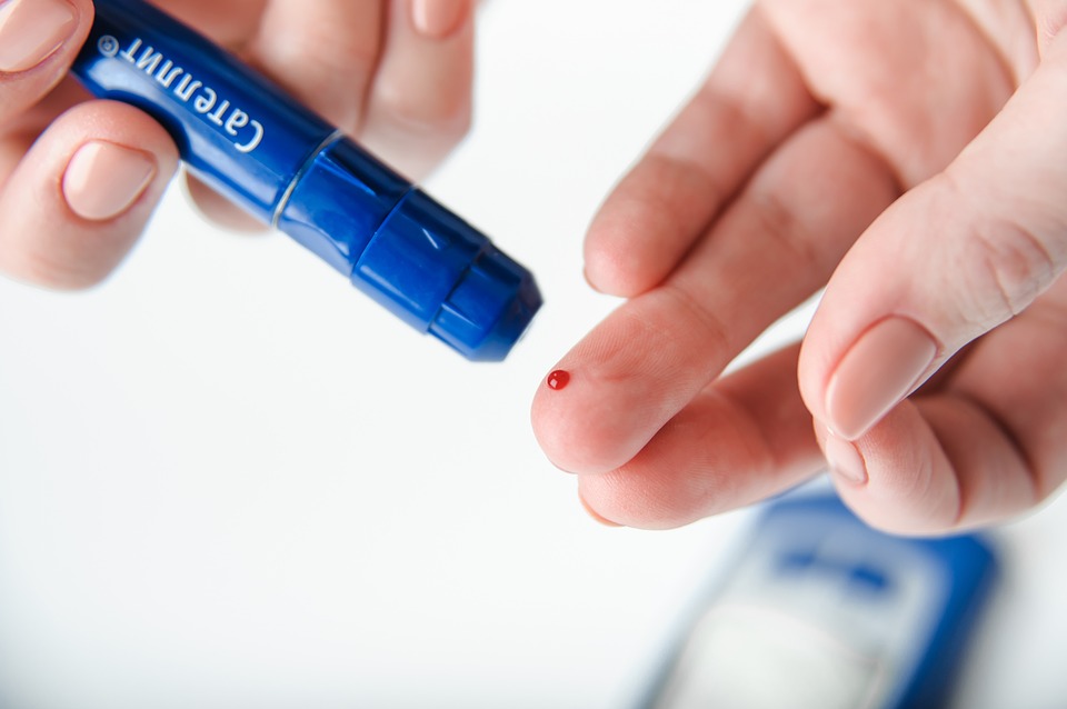 Allarme dei diabetologi italiani: “Il diabete è una cosa seria  e non si cura con le bufale”